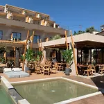 Del Mare فندق 3*