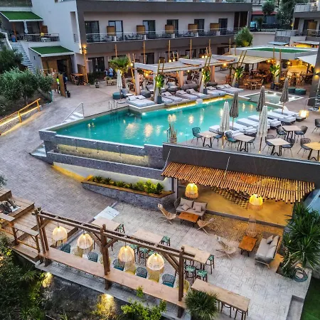 Del Mare 酒店 Glífa