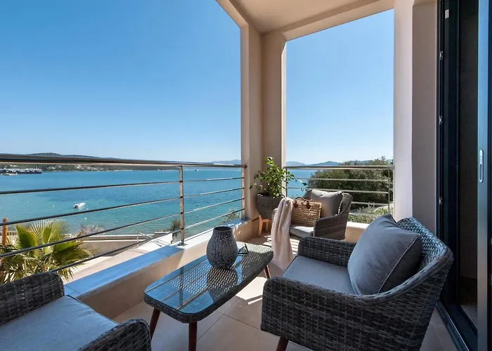 Del Mare 3* Γλύφα